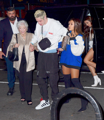 Ariana Grande pic #1060561