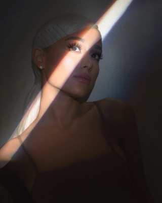 Ariana Grande pic #1049341