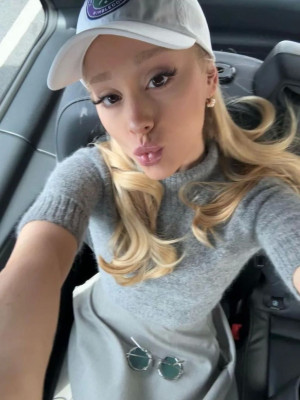 Ariana Grande pic #1339365