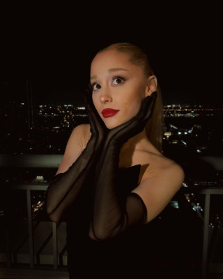 Ariana Grande pic #1340910