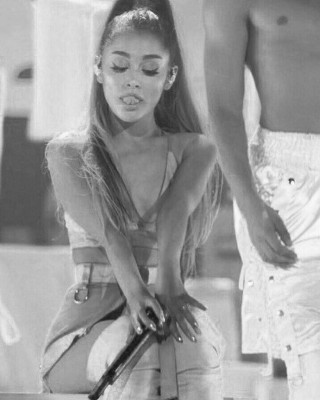 Ariana Grande pic #1083619