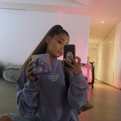 photo 24 in Ariana Grande gallery [id1083617] 2018-11-15 00:00:00