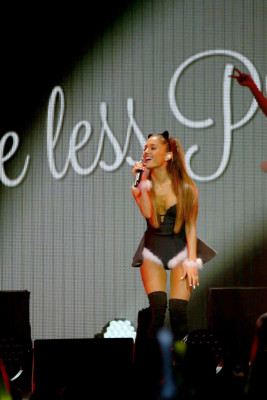 photo 19 in Ariana Grande gallery [id748810] 2014-12-19 00:00:00