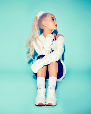Ariana Grande pic #1047104