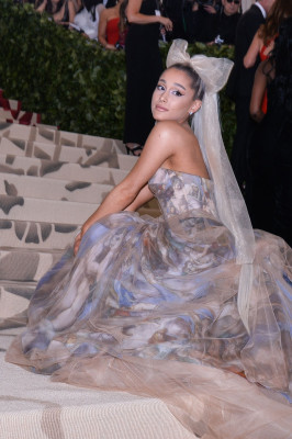Ariana Grande pic #1035488