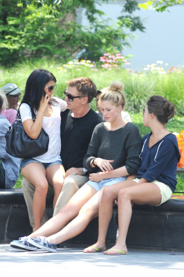 photo 23 in Alec Baldwin gallery [id516737] 2012-07-29 00:00:00
