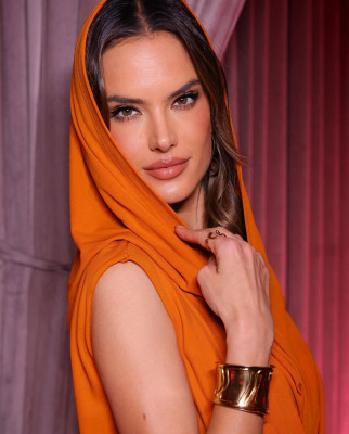 Alessandra Ambrosio pic #1328700