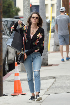 Alessandra Ambrosio pic #1171667