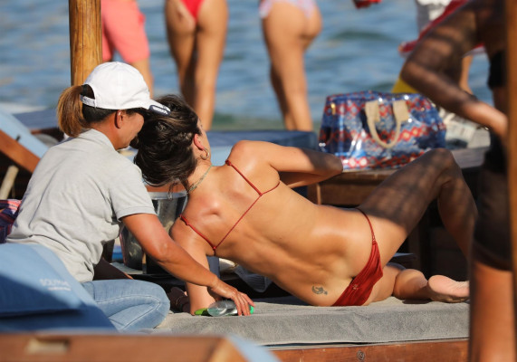 Alessandra Ambrosio pic #1157446