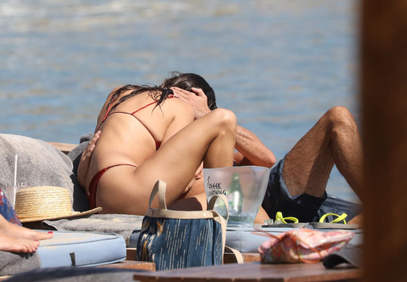Alessandra Ambrosio pic #1157073