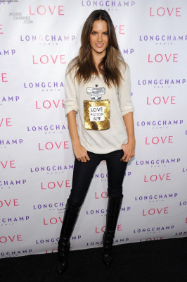 Alessandra Ambrosio pic #300358