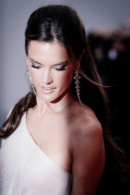 Alessandra Ambrosio pic #1136618