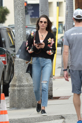 Alessandra Ambrosio pic #1171664