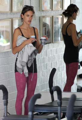 Alessandra Ambrosio pic #634078