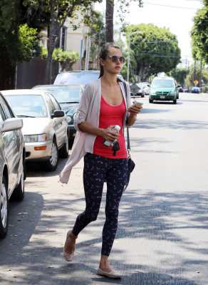 Alessandra Ambrosio pic #633565