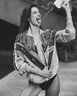 Alessandra Ambrosio pic #1038280