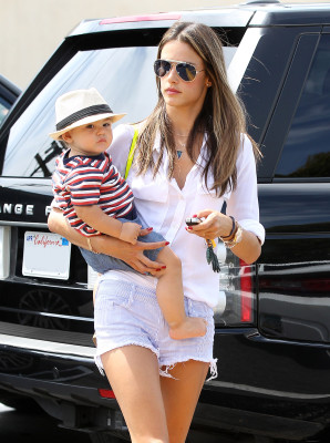 Alessandra Ambrosio pic #618264