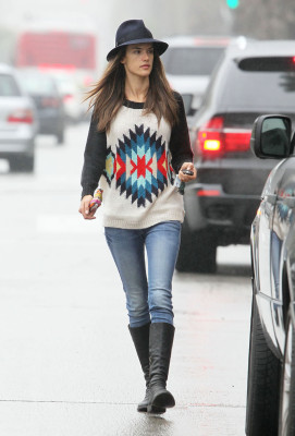 Alessandra Ambrosio pic #559381