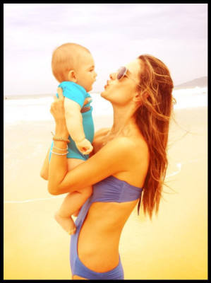 Alessandra Ambrosio pic #569173