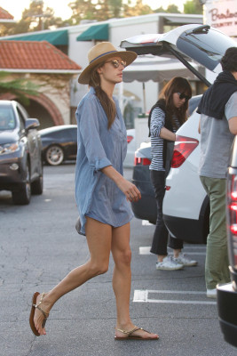 Alessandra Ambrosio pic #982892