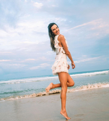 Alessandra Ambrosio pic #1246466