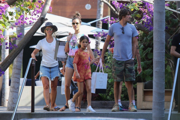 Alessandra Ambrosio pic #1171685