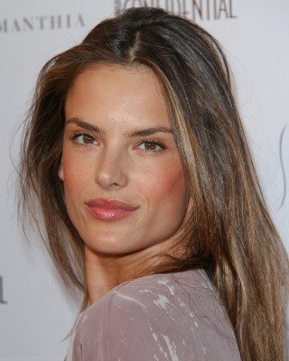 Alessandra Ambrosio pic #382556