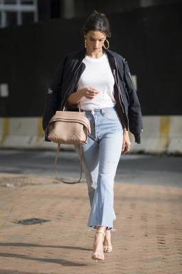 Alessandra Ambrosio pic #869894