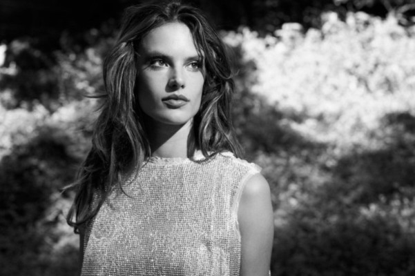 Alessandra Ambrosio pic #425886