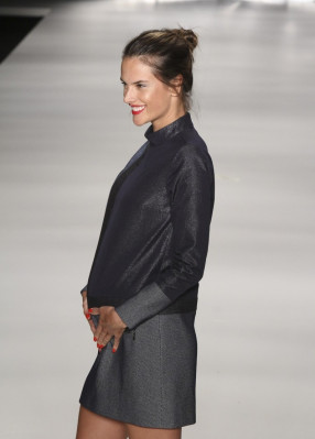 Alessandra Ambrosio pic #439441