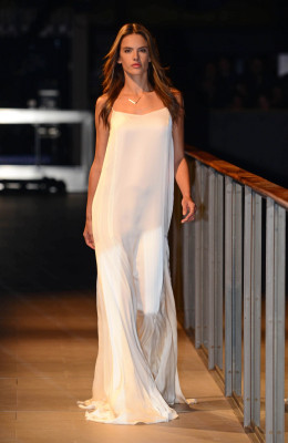 Alessandra Ambrosio pic #667822