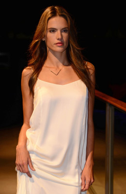 Alessandra Ambrosio pic #667832