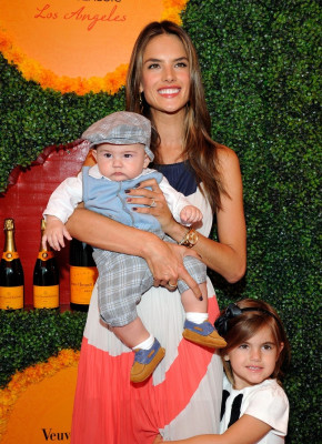 Alessandra Ambrosio pic #541494