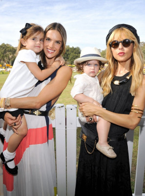 Alessandra Ambrosio pic #541495
