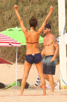 Alessandra Ambrosio pic #1233517