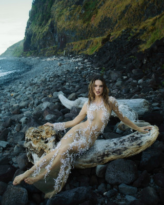 photo 7 in Alessandra Ambrosio gallery [id1369474] 2025-04-13 00:00:00