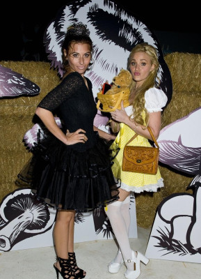 photo 11 in Aly and Aj gallery [id741828] 2014-11-21 00:00:00