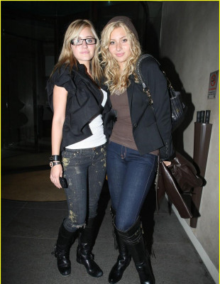 Aly and Aj pic #335201