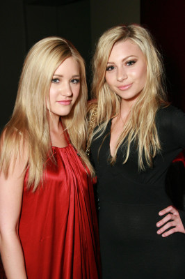 Aly and Aj pic #340734
