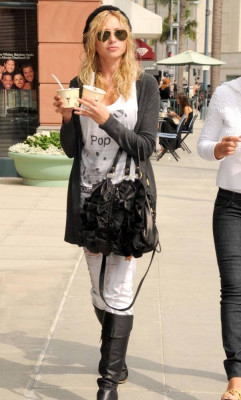 Aly and Aj pic #469599