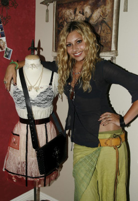 photo 18 in Aly and Aj gallery [id756859] 2015-02-03 00:00:00