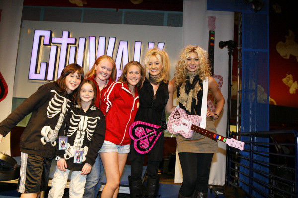 Aly and Aj pic #340718