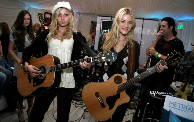 Aly and Aj pic #340576