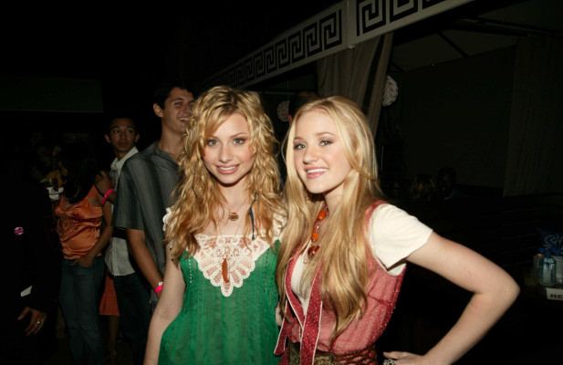 Aly and Aj pic #459122