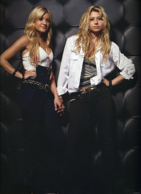 Aly and Aj pic #193026