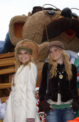 Aly and Aj pic #342585