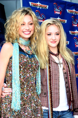 Aly and Aj pic #345701