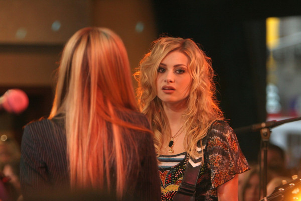 Aly and Aj pic #341234