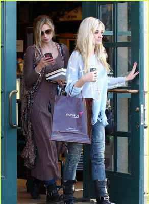 Aly and Aj pic #457811