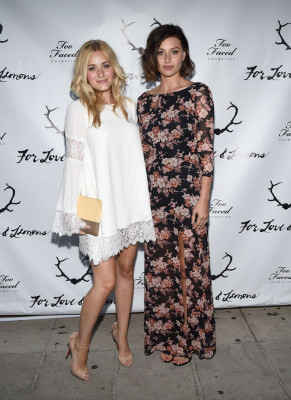 Aly and Aj pic #721824